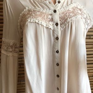 Woman’s blouse